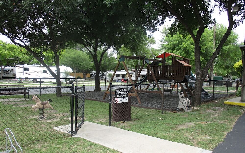 Travelers World Rv Resort San Antonio Extérieur photo